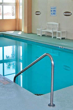 View of the indoor pool at Laguna Keyes